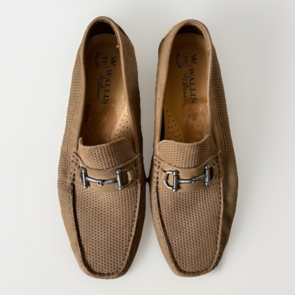 Wallin & Bros Tan Beige Slip On Leather Loafers 13M Silver Buckle Quiet Luxury